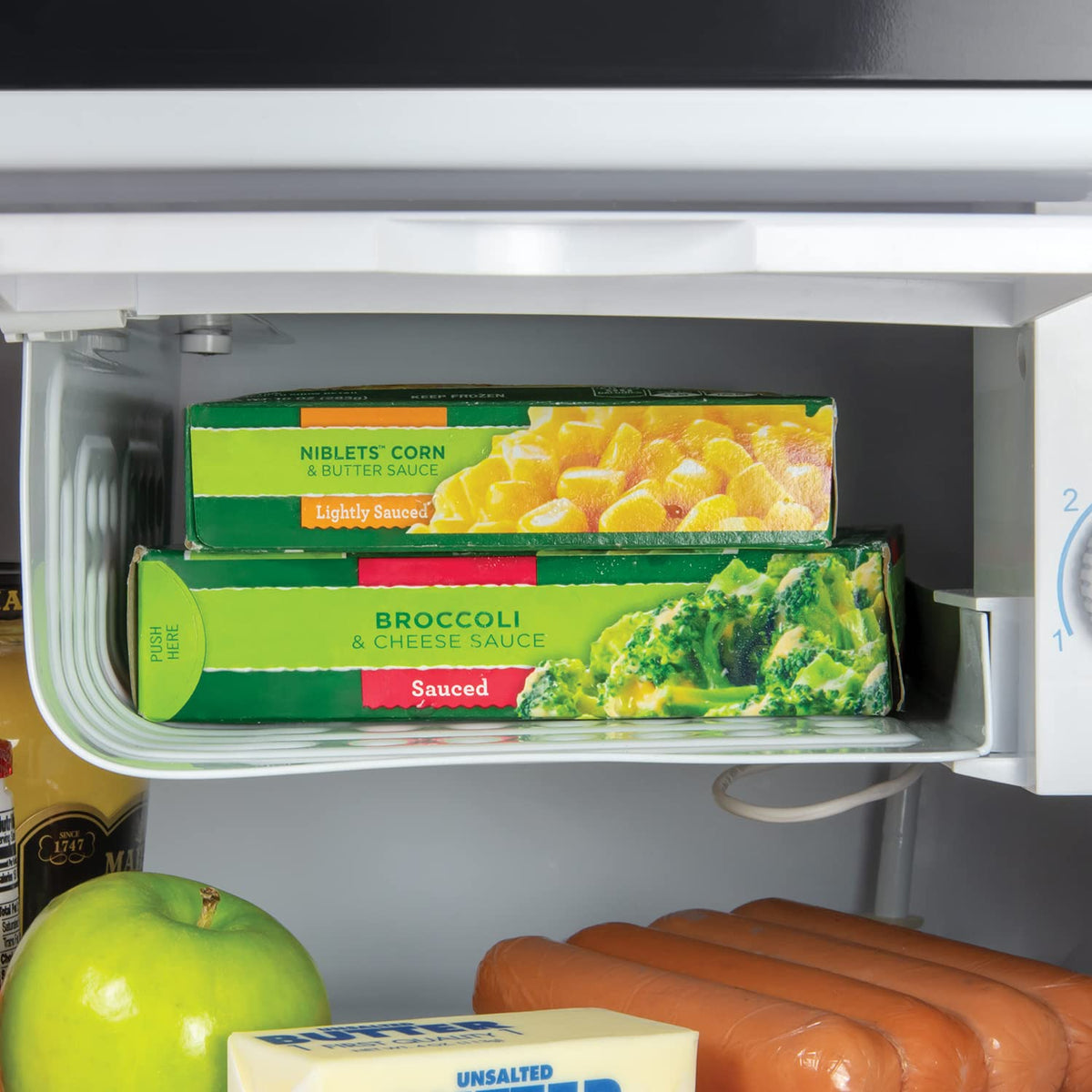 Igloo 3.2 Cu.Ft. Mini Fridge with Freezer - Single Door Compact Refrigerator with Glass Shelves for Homes, Dorms & Offices- Keep Snacks, Drinks & Frozen Foods Cool with Temperature Control Mini Fridge Jansha Store