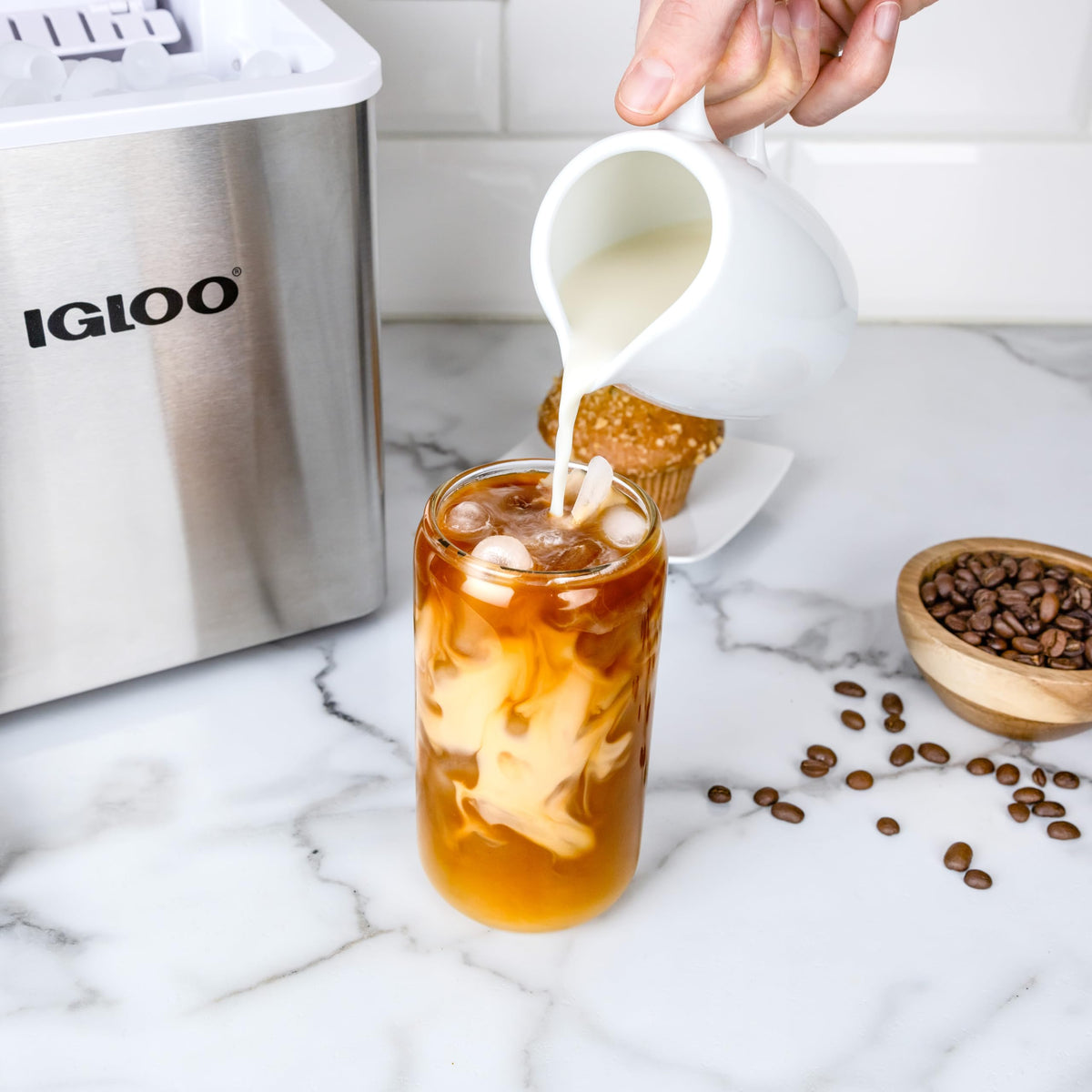 Igloo Portable Ice Maker with Scoop - Ice Maker with LED Control Panel & 1.5 Quart Water Tank - Stainless Ice Cube Maker Produces 26 Lbs. of Ice in 24 Hours with 9 Large or Small Cubes in 7 Minutes Jansha Store